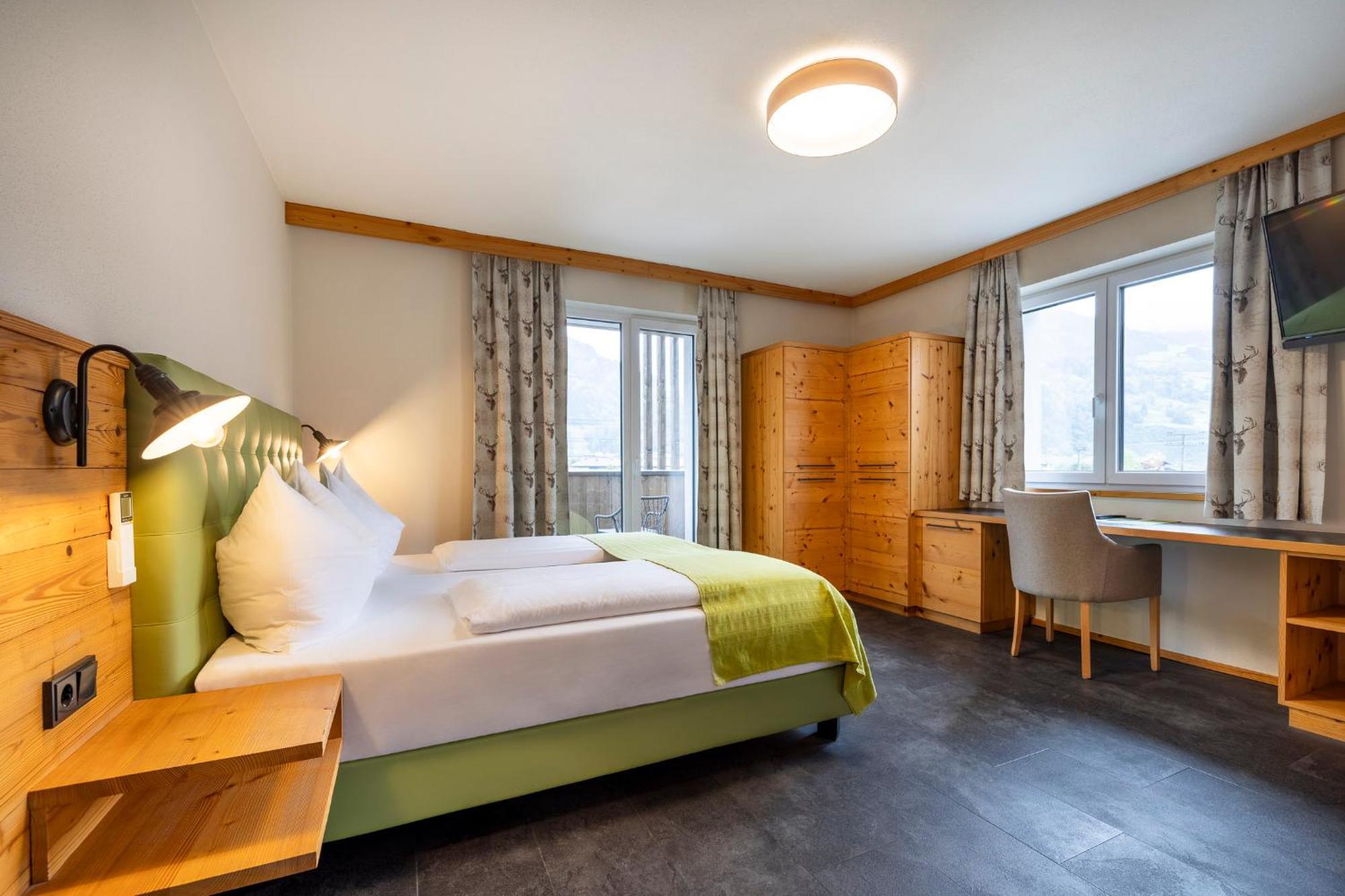 Hotel Hubertus 상트조한임퐁가우 외부 사진
